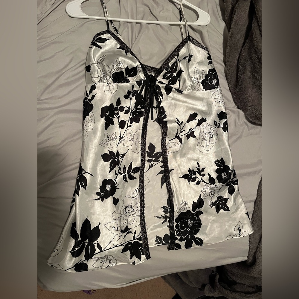 Victoria's Secret Black and White Floral Chemise